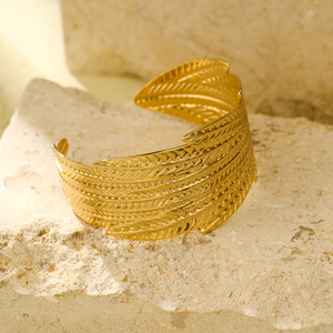 Nouveaux bracelets en acier inoxydable plaqué de haute qualité Bracelets de manchette à feuilles multicouches Bracelets de mode simples Bracelets pour femmes filles - Product Image 4
