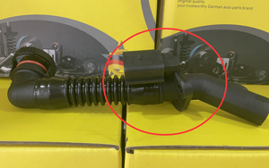 Tuyau de ventilation 03H 103 <span class=keywords><strong>202</strong></span> D Tuyau de ventilation du moteur Compatible avec VW <span class=keywords><strong>TOUAREG</strong></span> 3.0DT 2009-2016 03H103202D - Product Image 4