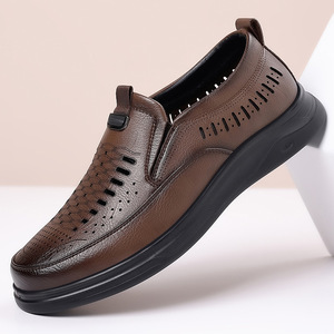 รองเท้าหนังลำลองแบบสวม ระบายอากาศได้ดี พื้นนุ่ม เหมาะสำหรับผู้ใหญ่ สไตล์รองเท้าเดินเล่นสำหรับฤดูร้อน - Product Image 1