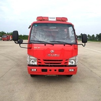 1SUZU Truk Pemadam Kebakaran Air dan Busa Kecil 4x2 2000L Diesel Kota