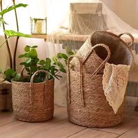 Petit panier de rangement rond en jonc de mer naturel tressé à la main, style moderne et épuré, pour la cuisine, la maison, le rangement des aliments et du linge dans les foyers très occupés