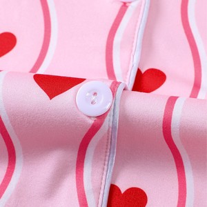 Conjunto <span class=keywords><strong>de</strong></span> Pijama <span class=keywords><strong>de</strong></span> Manga Corta con Estampado <span class=keywords><strong>de</strong></span> Corazones Rosados para Mujer, Ropa <span class=keywords><strong>de</strong></span> Dormir <span class=keywords><strong>de</strong></span> Satén para <span class=keywords><strong>el</strong></span> Día <span class=keywords><strong>de</strong></span> San Valentín, Conjunto <span class=keywords><strong>de</strong></span> Shorts Románticos y Lindos - Product Image 3