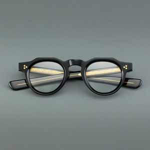 Lunettes de vue rondes vintage à monture épaisse - Product Image 2