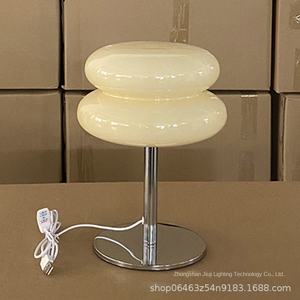 Lampe de table de bureau transfrontalière Bauhaus post-moderne Simple <span class=keywords><strong>veilleuse</strong></span> médiévale LED lumière blanche chaude batterie d'usine directe - Product Image 1