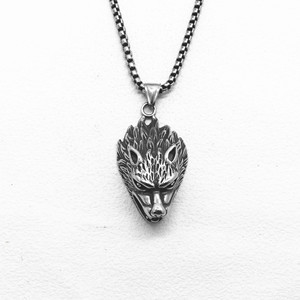 Yunnique – collier avec pendentif tête de loup en acier titane pour hommes, bijoux de fête Hip Hop, thème animal, Style rétro - Product Image 1