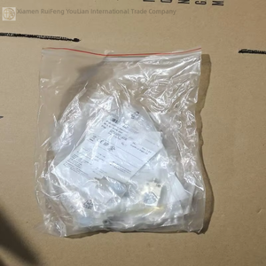 เซ็นเซอร์ตรวจจับระยะใกล้แบบแม่เหล็ก IFFM รุ่น 20P17A3/S35L ชนิด PNP IO-Link แรงดันไฟฟ้า 24VDC  ขาออก PNP แรงดันไฟฟ้า 10-30VDC  ขั้วต่อ M12 สำหรับงานเชื่อม - Product Image 1