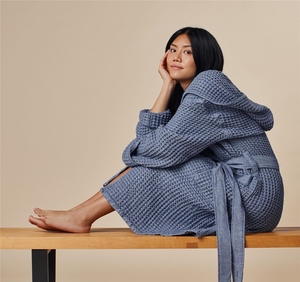 LOGO Custom 100% Cotton <strong>Waffle</strong> Fabric Hoodie Bathrobes High-quality Absorbent Unisex Men Women <strong>Waffle</strong> Hooded <strong>Robes</strong> - Product Image 1