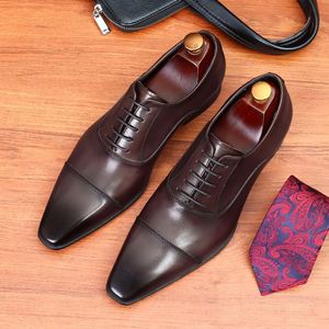 Chaussures habillées pour hommes, style britannique, en cuir véritable, à bout pointu, à lacets, type Oxford, pour la conduite, rehaussantes - Product Image 1