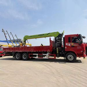 Camion-grue Dongfeng 6*4 avec grue télescopique Zoomlion 12 tonnes à flèche simple en deux sections pour le transport de semis - Product Image 5