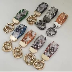 Llavero de coche de cuero con diseño de piel de serpiente, estilo chino, de lujo, <span class=keywords><strong>mini</strong></span>, personalizado, para bolso, con logotipo personalizado - Product Image 6