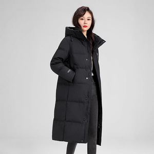 Manteau d'hiver matelassé de luxe anti-fuite de duvet personnalisé pour femmes - Product Image 3