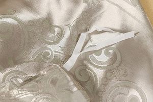 Linge <span class=keywords><strong>de</strong></span> <span class=keywords><strong>lit</strong></span> Jacquard en <span class=keywords><strong>Satin</strong></span> <span class=keywords><strong>de</strong></span> soie 135x200 cm + 1 x taie d'oreiller 50x75 cm housse <span class=keywords><strong>de</strong></span> couette <span class=keywords><strong>de</strong></span> Style luxe avec fermeture éclair pour chambre d'hôtel - Product Image 5