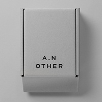 Boîte au détail de parfum ondulé de qualité supérieure imprimée avec logo personnalisé Forme rectangulaire exquise Caractéristique recyclable Écologique Bon prix