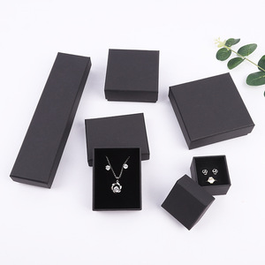 Joyero magnético de lujo para niños de fábrica con embalaje biodegradable estampado en relieve revestimiento UV forro de esponja - Product Image 5