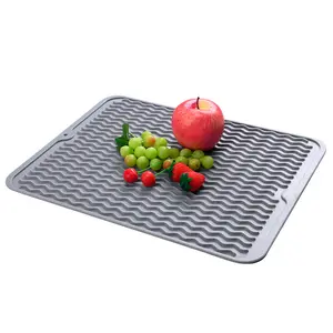 Vendita calda eco-friendly resistente al calore Trivet cucina ad asciugatura rapida scolapiatti in Silicone tappetino asciugatura