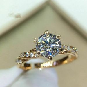 CAOSHI Classique Bagues Plaquées Or à 6 Griffes avec Zircons Ronds Simulés Diamant pour Femme, Bijoux de Mariage et Fiançailles, Vente en Gros Pas Cher, OEM - Product Image 1