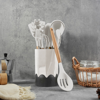 Vente en gros de gadgets de cuisine keukengerei ustensiles cuillère en silicone ensemble de cuisine ustensiles de cuisine ustensiles de cuisine en silicone avec support
