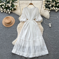 Robe longue décontractée élégante pour femme, coupe trapèze, avec empiècements en dentelle, taille à cordon de serrage et manches 3/4, idéale pour le quotidien et les vacances
