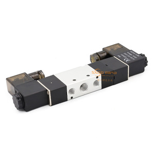 Vanne solénoïde à cinq voies à deux positions SXQD 4V230 08C pour commande de cylindre, tension AC200 - Product Image 1