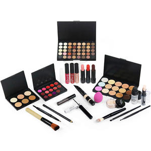 El kit completo Incluye juego de brochas de maquillaje Paleta de sombras de ojos Juego de brillo de labios Juego de cosméticos personalizados populares - Product Image 5