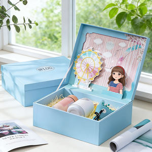 Set de Regalo Navideño 2026, Caja de Regalo <span class=keywords><strong>3D</strong></span> con Tapa Abatible y Estampado en Relieve, Logotipo Personalizado, Ecológica y Reciclable, para Diseño de Muñecas - Product Image 2