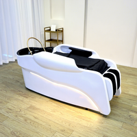 Chaise de massage multifonctionnelle moderne pour salon de coiffure avec lumière LED et lavabo en céramique pour salon de coiffure