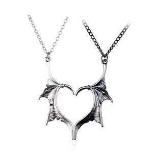 Collier Cœur Ailé Sombre Vintage, Pendentif Aile d'Ange/Démon Punk, Bijou pour Amoureux, Cadeau Saint-Valentin, Charme Antique - Product Image 1