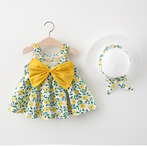 Vestido de tirantes para niñas con falda y sombrero de paja con lazo grande y estampado floral pequeño, Colección Verano 2021, Incluye sombrero - Product Image 2