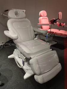 Table de massage électrique Hochey à 4 moteurs avec revêtement en cuir PU, pliable et portable pour salon, spa, usage commercial - Product Image 2