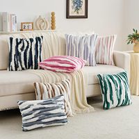 Housse de coussin en fausse fourrure de lapin à texture rayée tie-dye, décoration moderne pour canapé, lit, salon