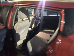 Auto Usado Barato <span class=keywords><strong>Toyota</strong></span> YarisL 2022 1.5L CVT Leading Plus, Hatchback Práctico, Bajo Consumo de Combustible, Volante a la Izquierda, <span class=keywords><strong>Segunda</strong></span> <span class=keywords><strong>Mano</strong></span> - Product Image 5