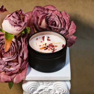 Nuova Candela Ecologica in Cera di <span class=keywords><strong>Soia</strong></span> in Barattolo di Latta Nero a Lunga Durata 6x4 cm Regalo Festivo per Fidanzata Halloween Pasqua - Product Image 5