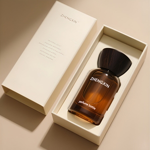 Flacon pulvérisateur en verre personnalisé de 50 ml et 100 ml avec bouchon en bois, portable, anti-lumière, mat, rechargeable, <span class=keywords><strong>pour</strong></span> <span class=keywords><strong>diffuseur</strong></span> - Product Image 2