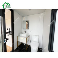 Maison-conteneur de style moderne au design nouveau, maison en bois, cabane en bois, capsule pour entrepôt, atelier