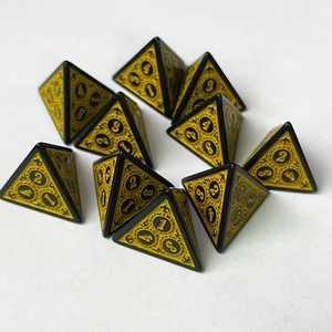 Jeu de dés en acrylique à motif complexe D4 <span class=keywords><strong>brevet</strong></span>é Dés de jeu de table de style creux de luxe - Product Image 3