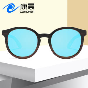 Gafas de Sol de Madera Conchen, Montura Redonda, Polarizadas UV400, Unisex W6066, Lentes TAC Negras - Product Image 2