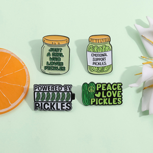 Broches de esmalte con forma de pepinillos, diseño divertido de paz y amor, insignias de solapa, joyería creativa al por mayor - Product Image 2