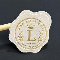 Autocollants personnalisés de luxe avec logo en relief 3D, papier texturé spécial, impression en relief, étiquette d'emballage pour flacon de parfum, pot de bougie