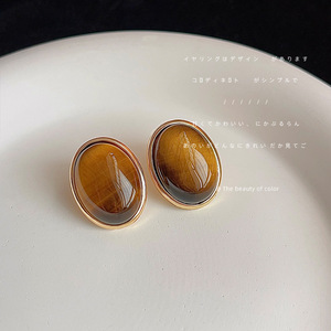 ต่างหูแบบติดหูทรงเรขาคณิต Cecillia ชุบทอง 14K บนสแตนเลสสตีล ดีไซน์ทันสมัย ผลิตตามสั่ง 100% สำหรับผู้หญิง เหมาะสำหรับงานปาร์ตี้ - Product Image 3