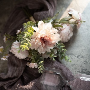 Bouquet de fleurs artificielles Wu Nai Xiao Li CF01012, décoration de mariage, décoration murale, décoration intérieure - Product Image 1