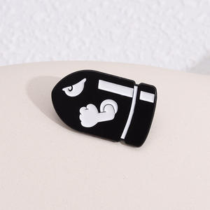 เข็มกลัดเคลือบรูปเกมหมุดกระเป๋าเป้สะพายหลังยอดนิยมสำหรับผู้หญิงคอลเลกชันเครื่องประดับแฟชั่นที่กำหนดเองพิมพ์โลโก้ของขวัญให้ - Product Image 4