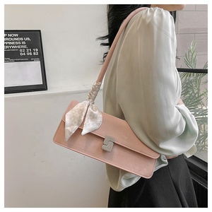 2024 Schlussverkauf Kunstleder-Handtaschen Damen reine Farbe Bowknot Unterarm-Schultertasche Rechteckige Marken-Designer-Taschen für Mädchen - Product Image 3