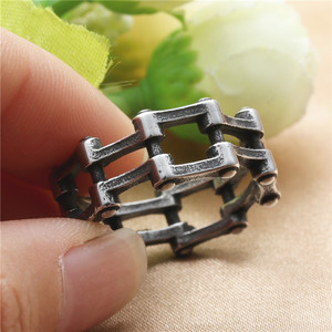 Men's <b>Titanium</b> Steel Motorcycle <b>Chain</b> Ring Retro Punk Style Geometric Hollow Jewelry Gift - Product Image 4