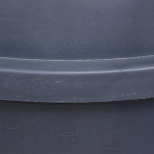 Cubo de Basura Portátil de 160L con Ruedas, Cilíndrico, de PP, para Uso en Interiores y Exteriores - Product Image 3