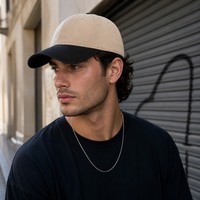 Casquette de baseball sportive personnalisée avec logo, haute qualité, 6 panneaux, bicolore noir et beige, visière incurvée, structurée, respirante et imperméable
