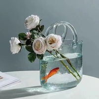 Vase en verre moderne de sac à main transparent nordique créatif pour la décoration de salon de maison Vase de table de fleurs hydroponiques