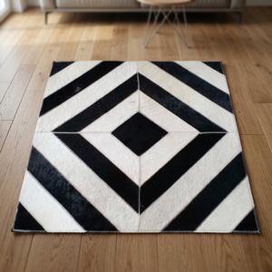 Tapis carré moderne antidérapant en cuir de vachette noir et blanc à motif patchwork pour salon, chambre et entrée - Product Image 2