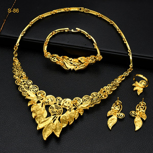 <span class=keywords><strong>Set</strong></span> Perhiasan Wanita TIANSHE Dubai untuk Pengantin <span class=keywords><strong>Saudi</strong></span>, Kalung, Gelang, Anting, Cincin, 4Pcs, Grosir - Product Image 4