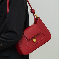 Vente chaude Chine Mode Rouge Couleur De Mariage Croix Corps Sac À Bandoulière En Cuir Véritable Sangle Unique Chaînes Bonbons Motif Étanche