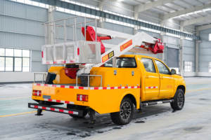 Nouvelle camionnette diesel <span class=keywords><strong>de</strong></span> 13.5m plate-forme <span class=keywords><strong>de</strong></span> travail aérien manuel entretien <span class=keywords><strong>de</strong></span> réverbère opération à haute altitude camion à godet <span class=keywords><strong>de</strong></span> levage - Product Image 6